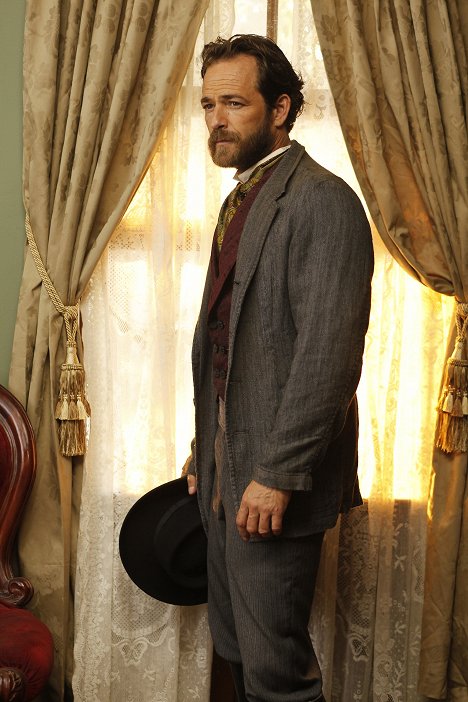 Luke Perry - Goodnight for Justice - Photos