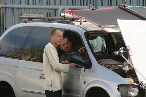 Mukunda Michael Dewil, Paul Walker - Vehicle 19 - Dreharbeiten