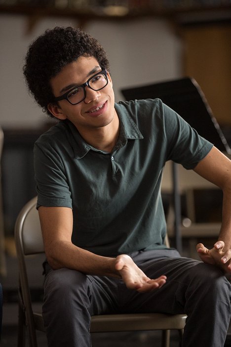 Justice Smith - Paper Towns - Photos