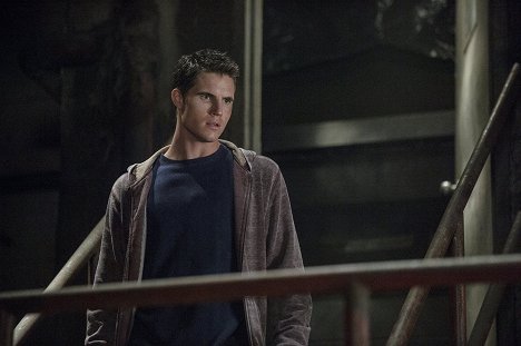 Robbie Amell - The Tomorrow People - Limbo - Photos