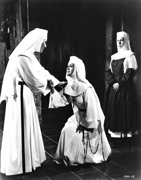 Greer Garson, Debbie Reynolds, Agnes Moorehead - The Singing Nun - Filmfotók