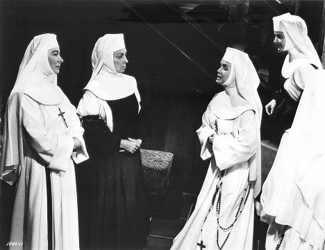 Greer Garson, Agnes Moorehead, Debbie Reynolds - The Singing Nun - Filmfotók