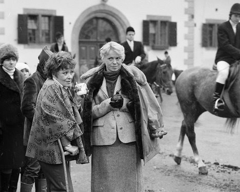 Jiřina Bohdalová, Iva Janžurová - Dobrá Voda - Z filmu