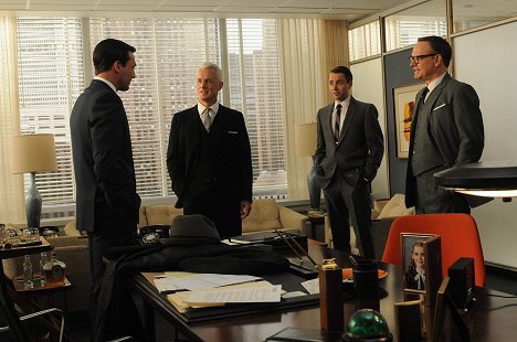 Jon Hamm, John Slattery, Vincent Kartheiser, Jared Harris - Mad Men - Świat jutra - Z filmu