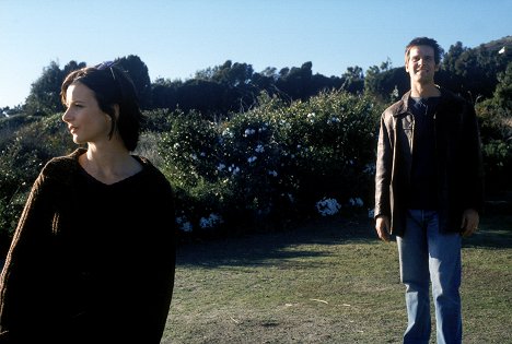 Rachel Griffiths, Peter Krause - Six Feet Under - Someone Else's Eyes - Van film
