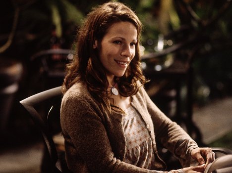 Lili Taylor - Six Feet Under - You Never Know - Photos