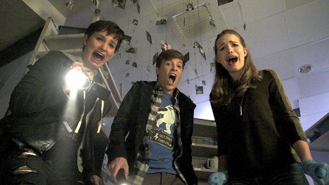 Bex Taylor-Klaus, John Karna, Willa Fitzgerald - Pânico: A Série de TV - Seguindo - Do filme