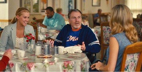 Amy Schumer, Colin Quinn - Vykolejená - Z filmu