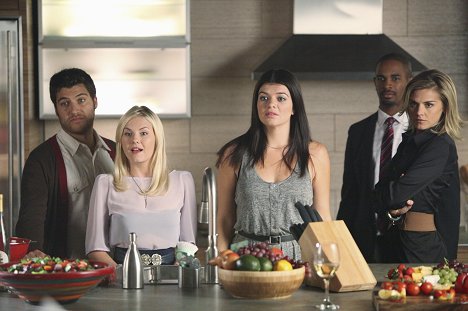 Adam Pally, Elisha Cuthbert, Casey Wilson, Damon Wayans Jr., Eliza Coupe - Happy Endings - Secrets and Limos - Filmfotos