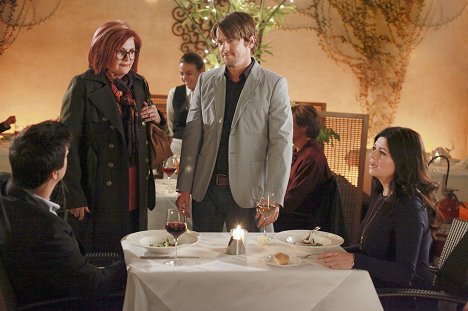 Faith Prince, Zachary Knighton, Casey Wilson - Happy Endings - The Shrink, the Dare, Her Date and Her Brother - Filmfotos