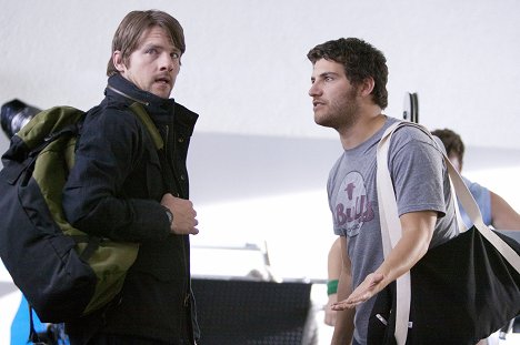 Zachary Knighton, Adam Pally - Happy Endings - You Snooze, You Bruise - Filmfotos