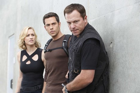 Yvonne Strahovski, Zachary Levi, Adam Baldwin - Chuck - Chuck gegen das Vergessen - Filmfotos