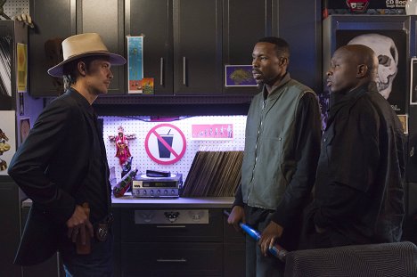 Timothy Olyphant, Wood Harris, Steve Harris - Justified - The Kids Aren't All Right - Photos