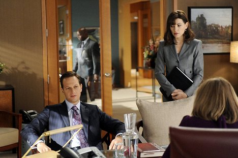 Josh Charles, Julianna Margulies - The Good Wife - A New Day - Photos