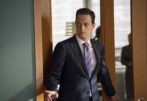 Josh Charles - The Good Wife - Everything Is Ending - Photos