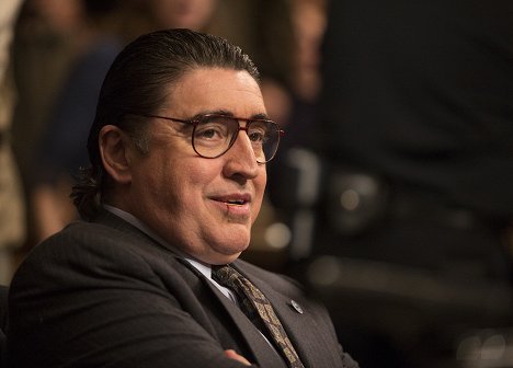 Alfred Molina - Show Me a Hero - Episode 2 - Photos