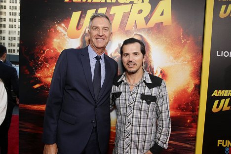 Steve Beeks, John Leguizamo - American Ultra - Events