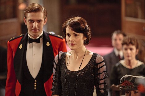 Dan Stevens, Michelle Dockery - Downton Abbey - Kriegszeiten - Filmfotos