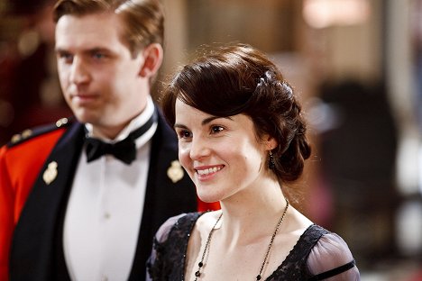 Dan Stevens, Michelle Dockery - Downton Abbey - Kriegszeiten - Filmfotos