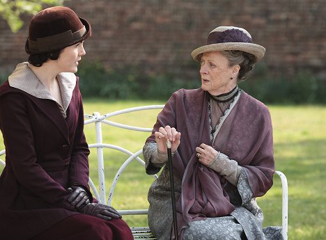 Michelle Dockery, Maggie Smith - Downton Abbey - Episode 4 - Z filmu
