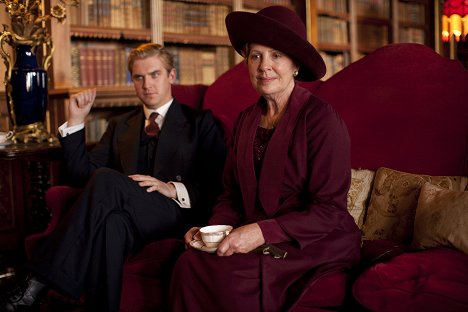 Dan Stevens, Penelope Wilton - Downton Abbey - Hochzeit auf Downton - Filmfotos