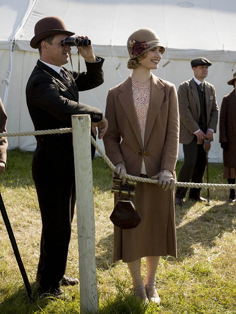 Lily James - Panství Downton - Epizoda 6 - Z filmu