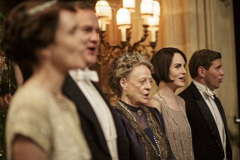 Maggie Smith, Michelle Dockery, Allen Leech - Downton Abbey - A Moorland Holiday - Photos