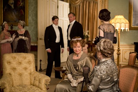 Joanna David - Downton Abbey - Episode 3 - Photos