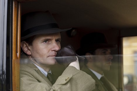 Charles Edwards - Downton Abbey - Episode 3 - Photos