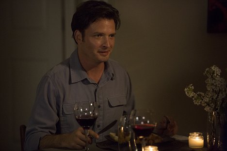 Aden Young - Rectify - Thrill Ride - Z filmu
