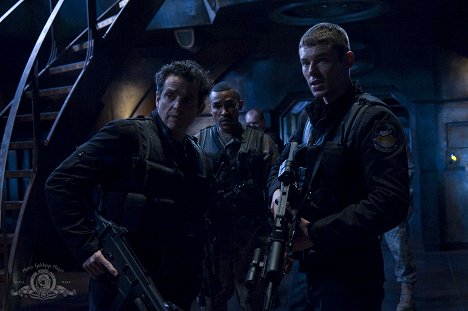 Jamil Walker Smith, Brian J. Smith - Stargate Universe - Hass - Filmfotos