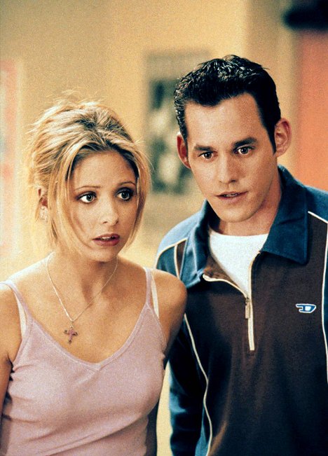 Sarah Michelle Gellar, Nicholas Brendon - Buffy, přemožitelka upírů - Vejce zla - Z filmu