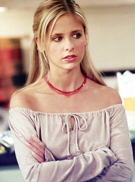 Sarah Michelle Gellar - Buffy the Vampire Slayer - Pangs - Van film