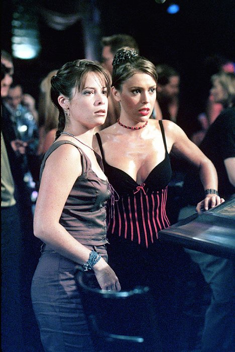 Holly Marie Combs, Alyssa Milano - Charmed - She's a Man, Baby, a Man! - Photos