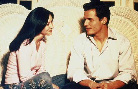 Shannen Doherty, Antonio Sabato Jr. - Charmed - Give Me a Sign - Photos