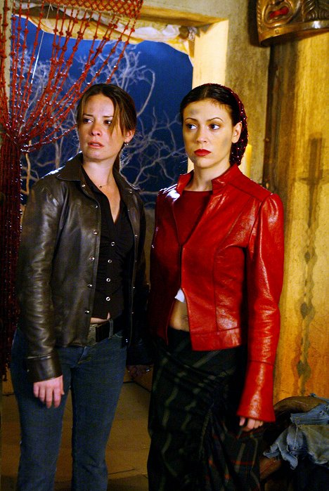 Holly Marie Combs, Alyssa Milano - Charmed - Baby's First Demon - Photos