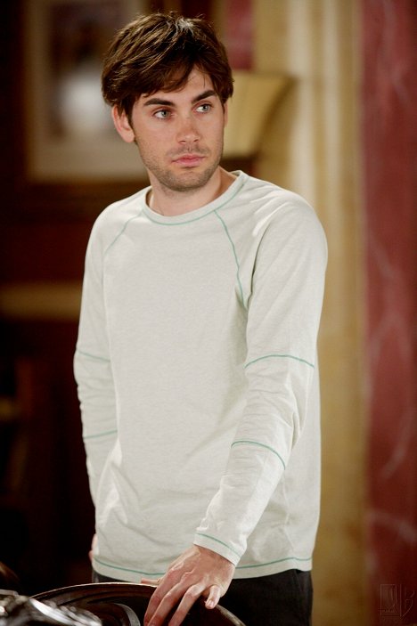 Drew Fuller - Charmed - Witch Wars - Photos