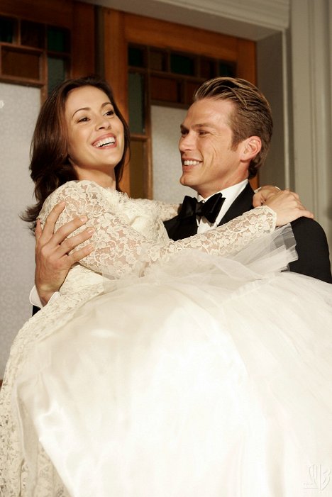 Alyssa Milano, Jason Lewis - Charmed - Rewitched - Photos