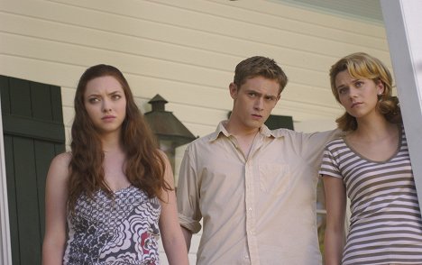 Amanda Seyfried, Matt O'Leary, Hilarie Burton - Solstice - Van film