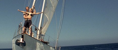 Niklaus Lange, Ali Hillis - Open Water 2: Adrift - Van film