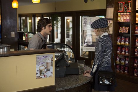 Diego Boneta, Skyler Samuels - Scream Queens - Pilot - Z filmu