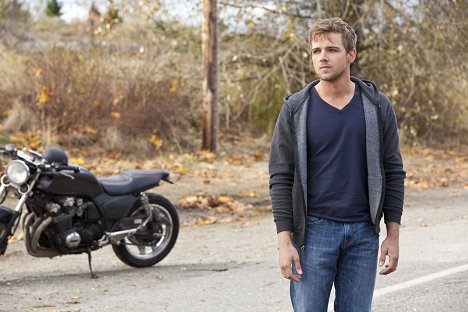 Max Thieriot - Bates Motel - Nice Town You Picked, Norma... - Photos