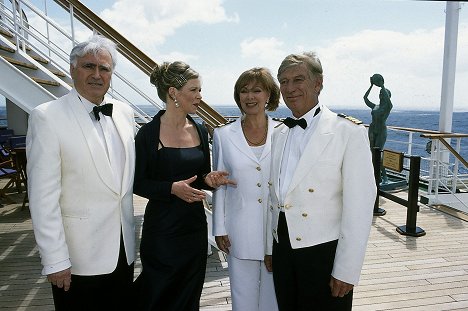 Karl Michael Vogler, Marion Kracht, Heide Keller, Siegfried Rauch - Das Traumschiff - Las Vegas - Photos