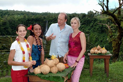 Nicole Mieth, Götz Schubert, Saskia Valencia - Das Traumschiff - Samoa - Filmfotos