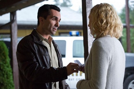 Nestor Carbonell, Vera Farmiga