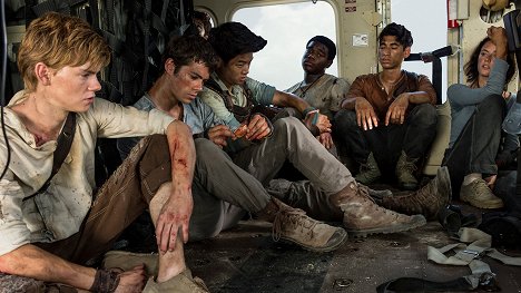 Thomas Brodie-Sangster, Dylan O'Brien, Ki-hong Lee, Dexter Darden, Alexander Flores, Kaya Scodelario - Labyrint: Útěk - Z filmu