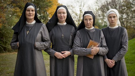 Suzanne von Borsody, Therese Hämer, Gertrud Roll, Alina Levshin - Das Kloster bleibt im Dorf - Promo