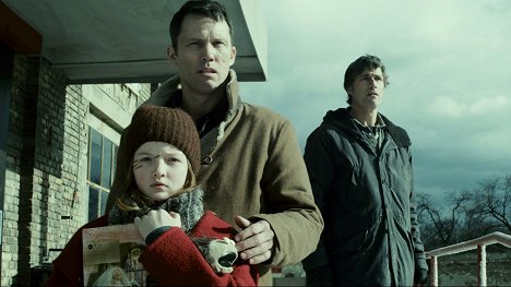 Quinn McColgan, Jeffrey Donovan, Matthew Fox - A kihalás szélén - Filmfotók