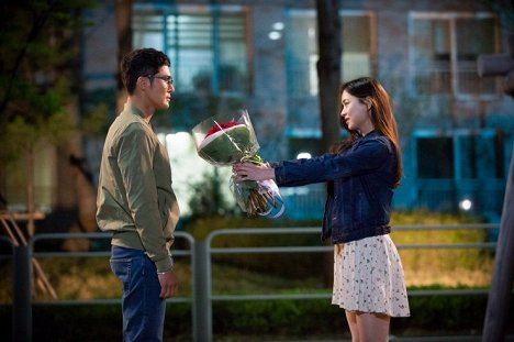 Dong-hyeok Jo, Ye-ji Kong - Love at the End of the World - Photos