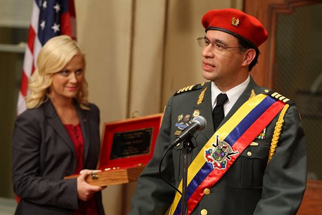 Amy Poehler, Fred Armisen - Parks and Recreation - Sister City - Photos